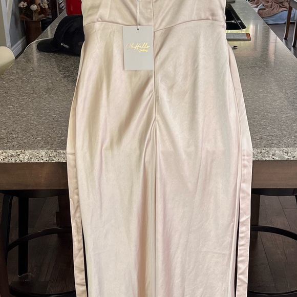 Oh Hello Champagne coloured dress - Picture 2 of 8